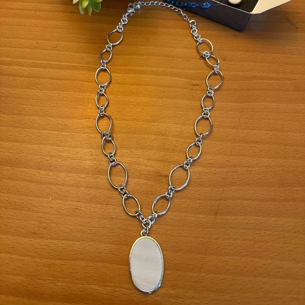 Avon Silver-Tone Chain Link Necklace & Matching Earrings Set